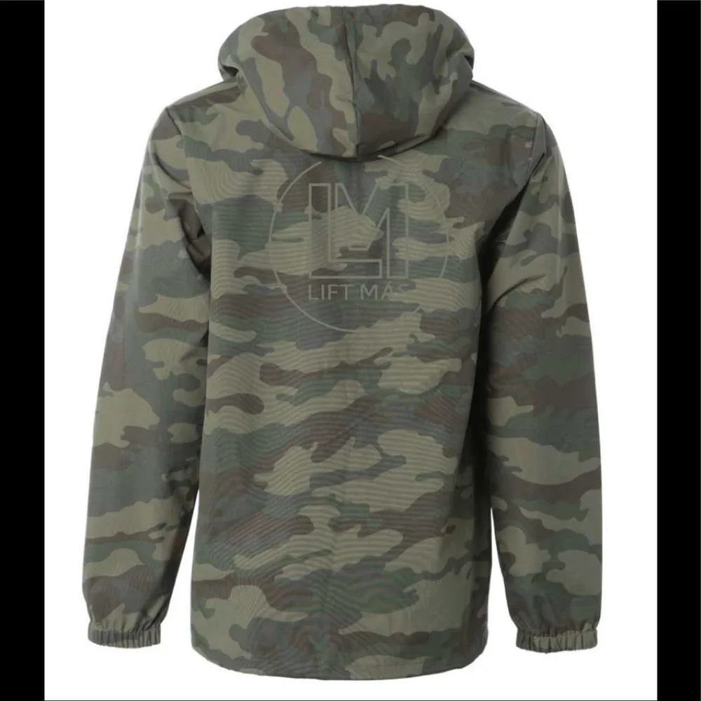 Lift Más Coach's Jacket in Camo